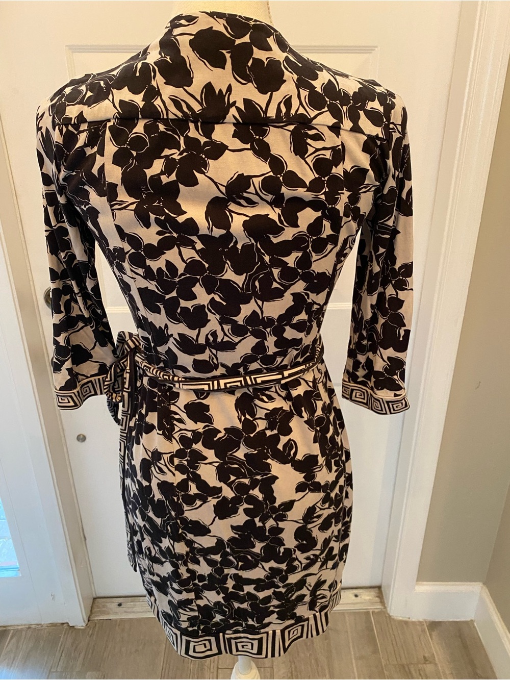 Diane Von Furstenberg Tallulah Two Wrap Dress - image 6